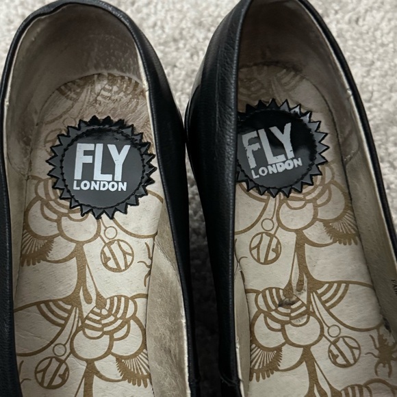 Fly London Yoko Black Patent Leather Wedge Pumps Size 7.5/8 EUR 38 Slip On - Picture 3 of 12